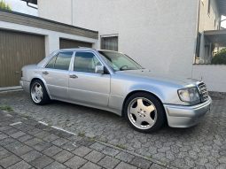 Mercedes-Benz 500E full