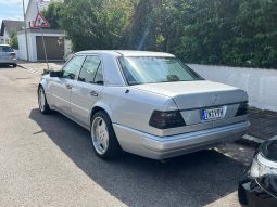 Mercedes-Benz 500E full