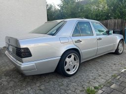 Mercedes-Benz 500E full