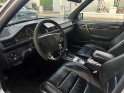 Mercedes-Benz 500E full