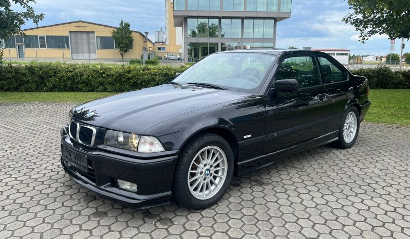 BMW 328i Coupé Sport Edition 142 kW (193 PS) full