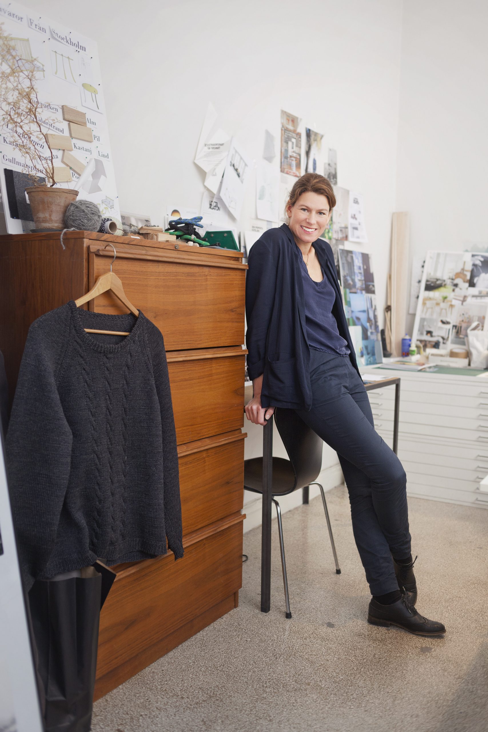 emma_olbers_i_studion_-_foto_alexander_lagergren-scaled.jpg
