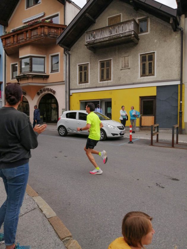 Endspurt Laufcoach beim Zirler Marktlauf