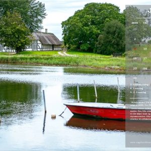 Rød Jolle i Gamborg Fjord: Downloadbar Kalender for Juni 2025