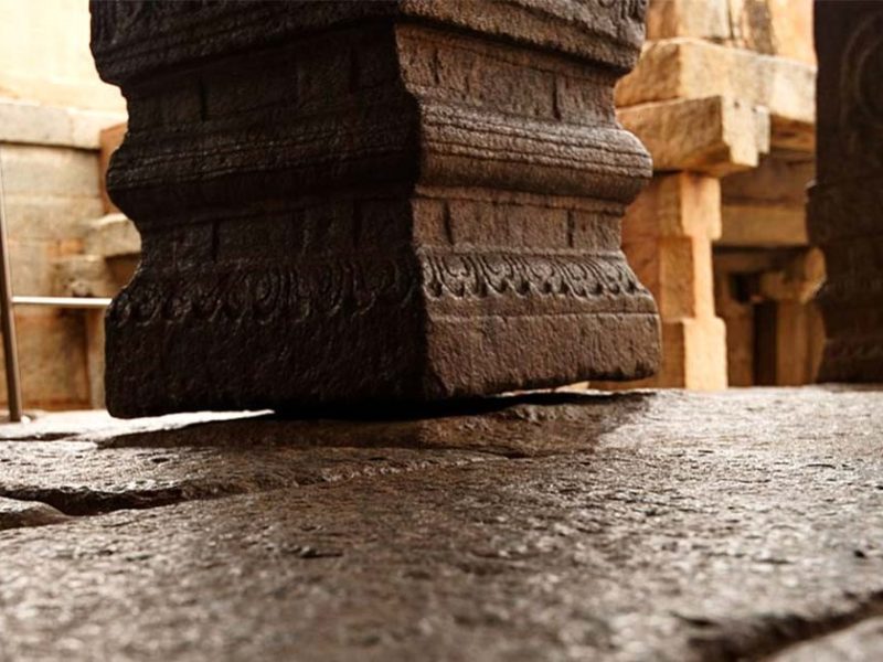 Veerbhadra: Il tempio con il pilastro che sfida la gravità