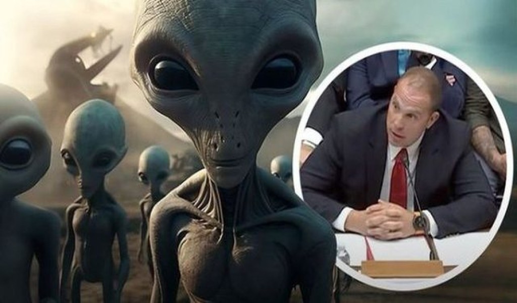 David Grusch: la sconvolgente denuncia sui velivoli alieni nei bunker USA