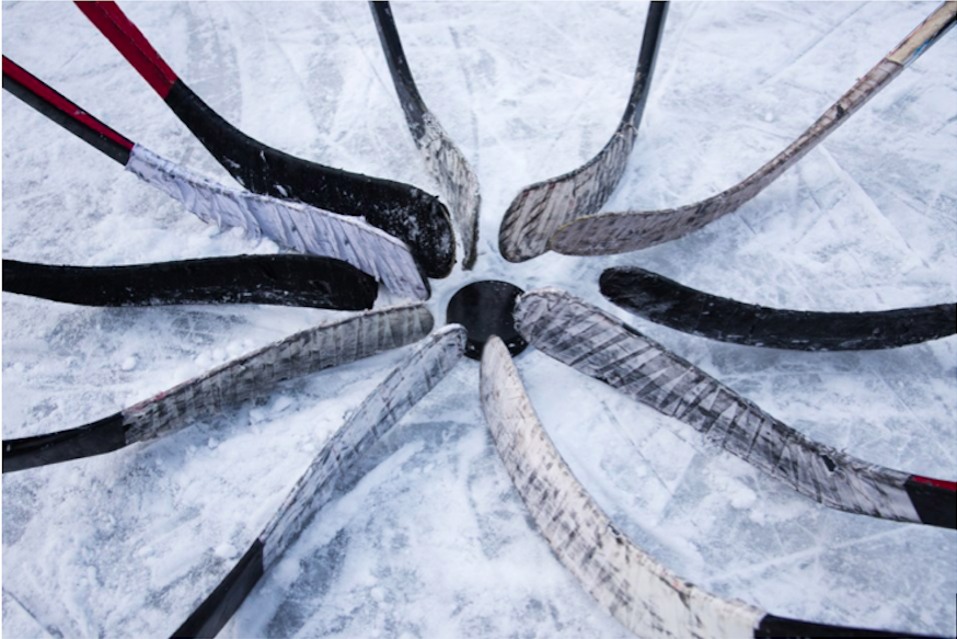 Il campionato Hockey, salvo ulteriori complicazioni dettate dalla situazione sanitaria causata dal Covid 19, dovrebbe continuare. La FISG, sentito anche il parere di tutte le squadre partecipanti, ha deciso che si può continuare a giocare. Nei prossimi giorni verrà infatti riprogrammato il calendario per venire incontro alle nuove esigenze.