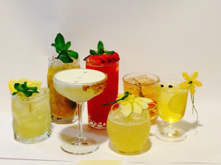 A.B.I. Professional (Associazione Barmen Italiani) si tinge di rosa per aiutare la ricerca A.B.I. Professional (Associazione Barmen Italiani) si tinge di rosa per aiutare la ricerca