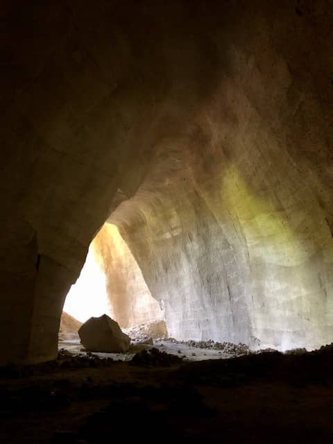 grotta di tufo nel Vallone San Rocco