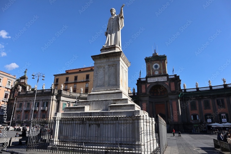 piazza dante port'alba