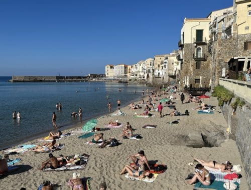 Cefalu Sicilien Italien