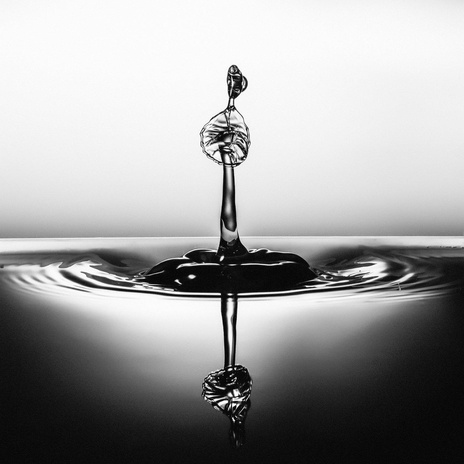 Erik Brede Photography - Droplet Collission 2