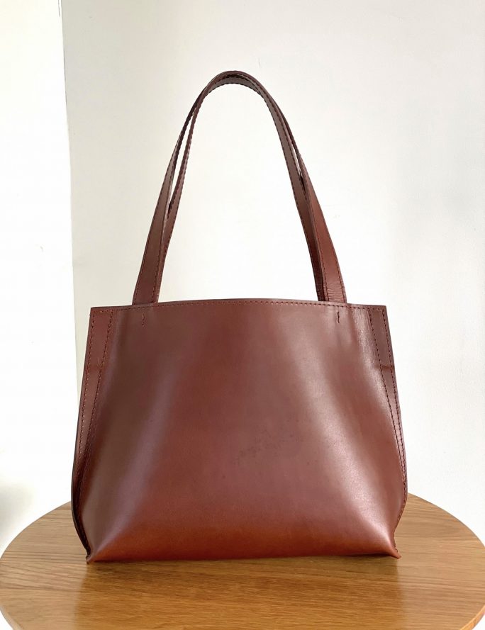Gallery small chestnut leather tote