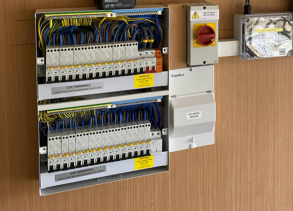 ES- Electrical Consumer Unit Fitting