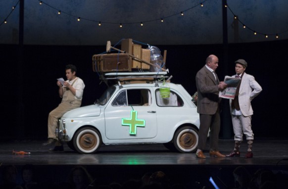 Crítica: Lo Speziale és una divertida òpera bufa amb un quartet amorós i … un cotxe
