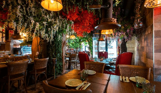 17 restaurantes curiosos en Barcelona