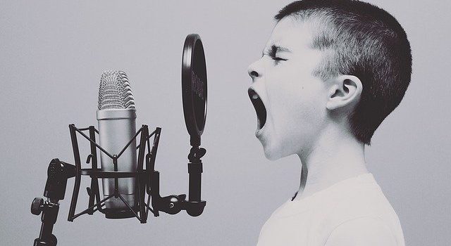 Tips para aprender a cantar en casa