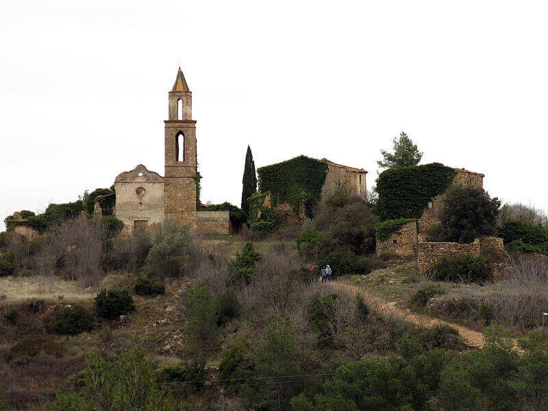 Descubre los 5 pueblos ABANDONADOS más visitados de Tarragona