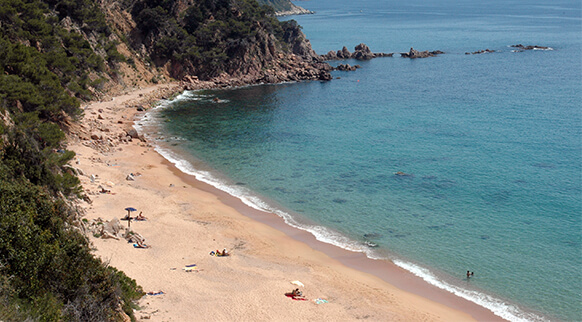 8 playas nudistas en la Costa Brava que tienes que conocer
