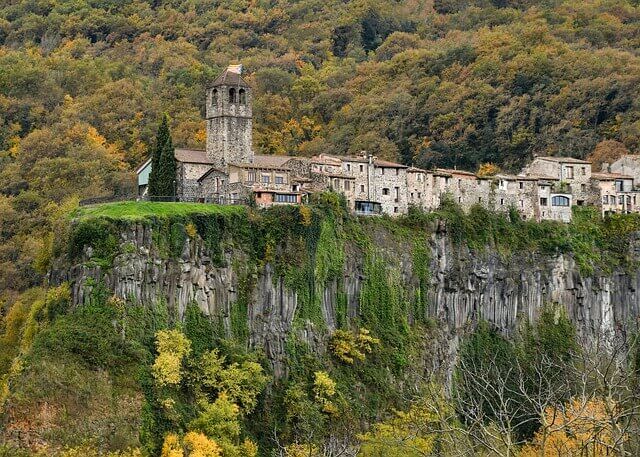 Qué ver en Castellfollit de la Roca en un día