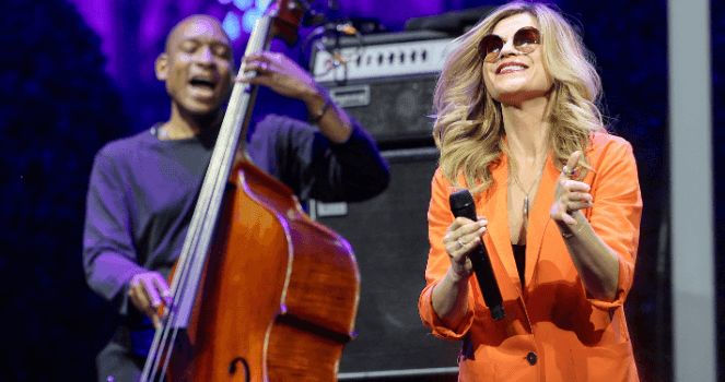 Melody Gardot ens refresca a Les Nits de Barcelona