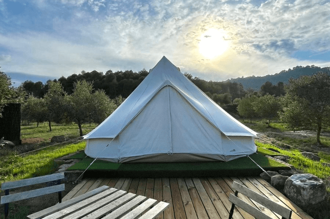 8 cabañas cerca de Barcelona: los alojamientos en la naturaleza más interesantes