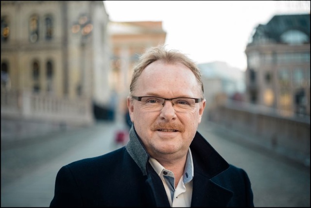 LETNES SØKTE OM Å BLI SANDBERGS ASSISTENT