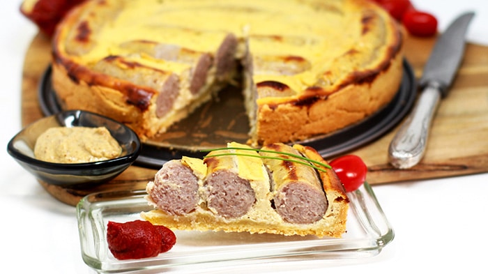 Rustikaler BRATWURSTKUCHEN