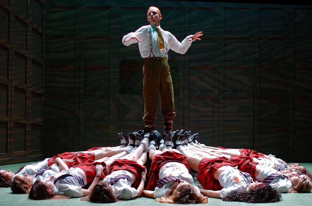 Szene aus DIDO UND AENEAS Luzerner Theater, Foto: Ingo Hoehn