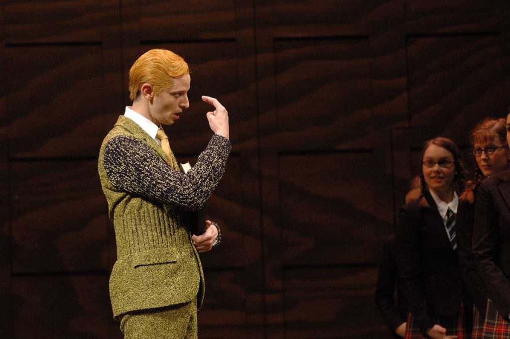 Szene aus DIDO UND AENEAS Luzerner Theater, Foto: Ingo Hoehn
