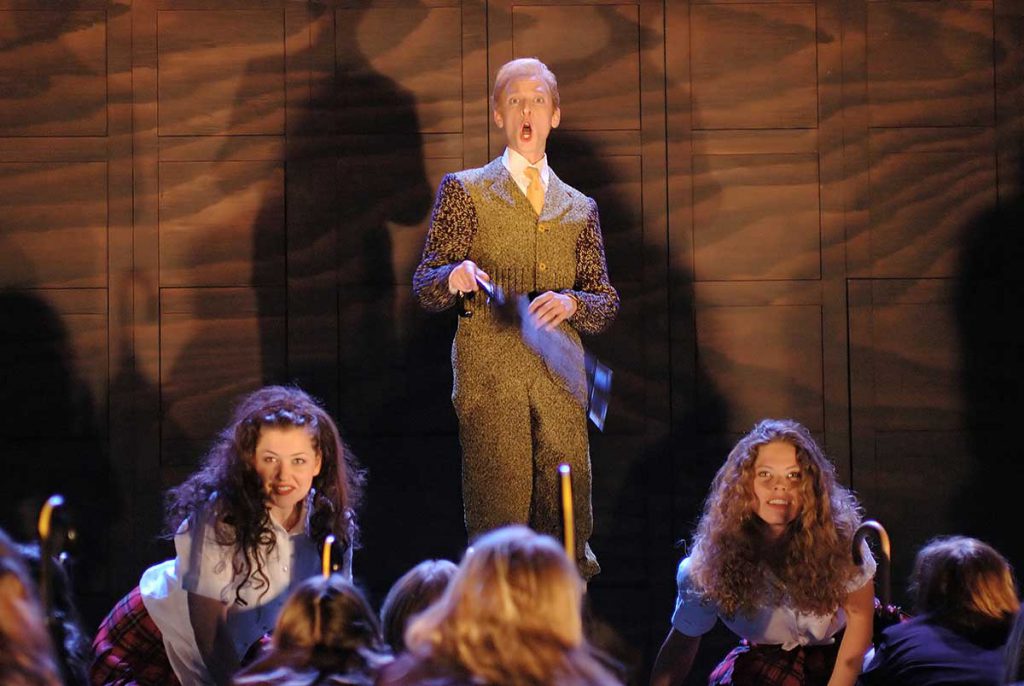 Szene aus DIDO UND AENEAS Luzerner Theater, Foto: Ingo Hoehn