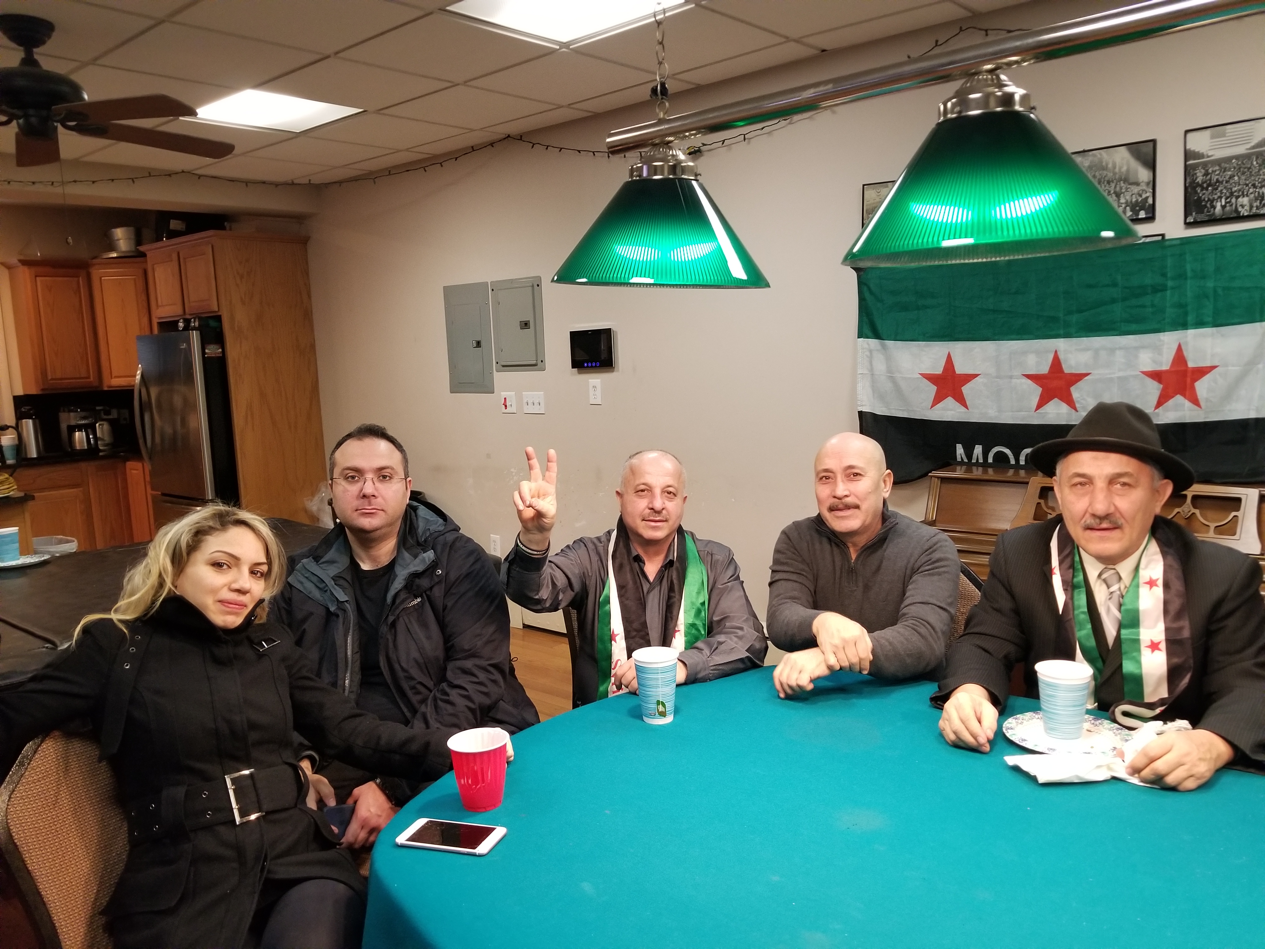 مدنيون سوريون ضد اجتماع سوتشي