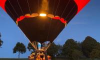 Chistl Binde: Ballonfahrt über Stift Zwettl