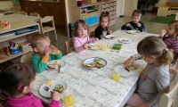 Erna Jahn: Eierspeiskochen im Kindergarten 10.04.2019