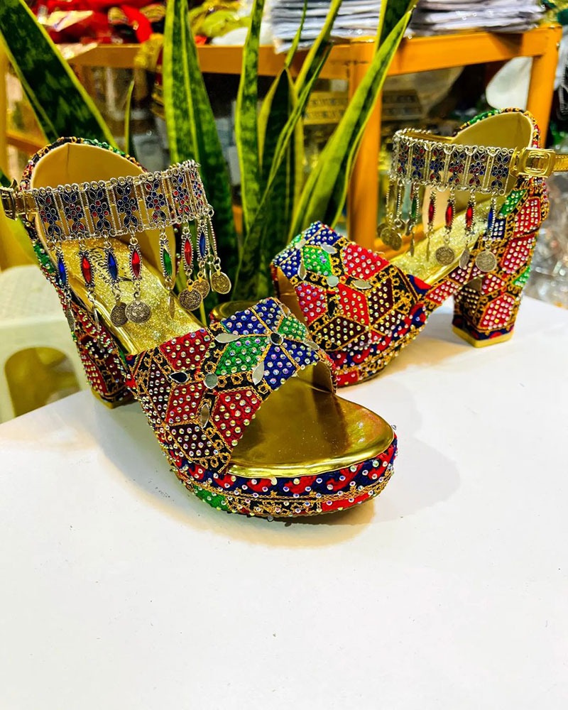 afghanska traditionella dam skor art nr: AF 441 KF