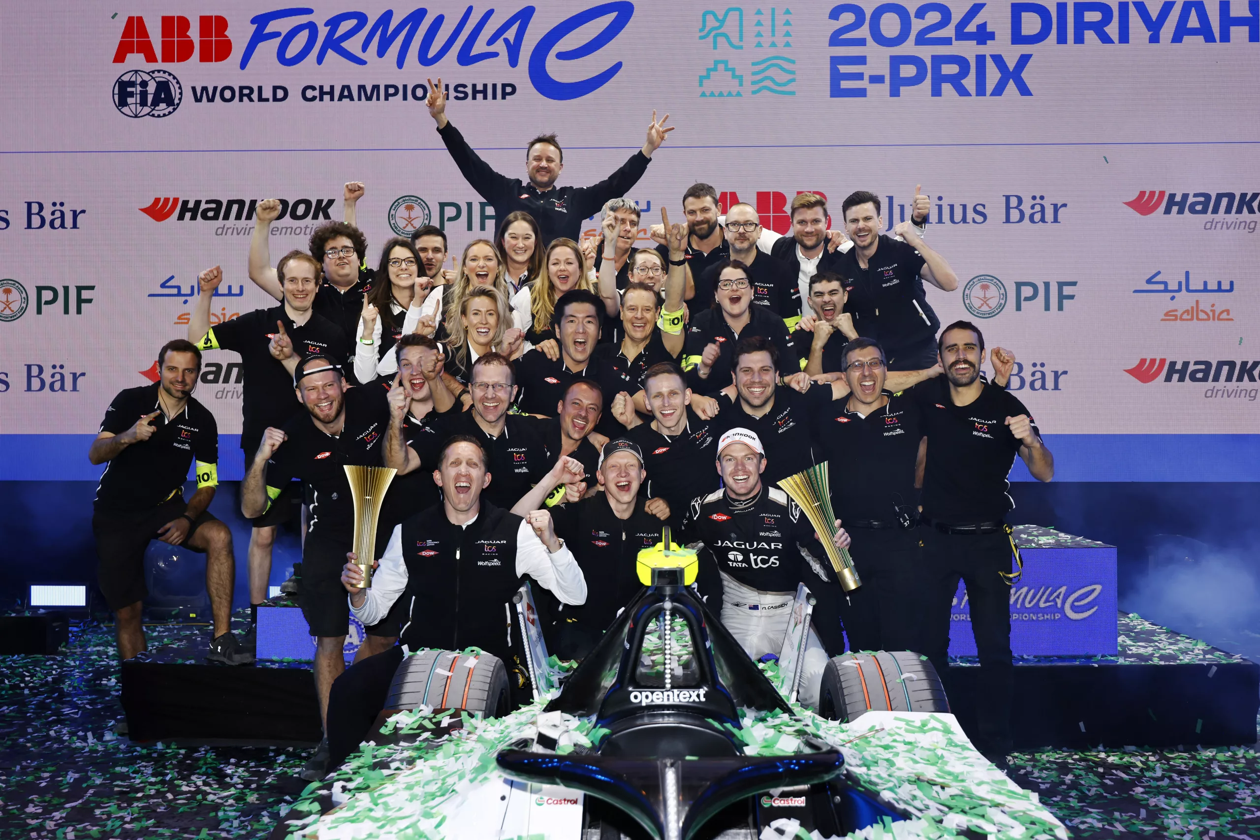 RIYADH STREET CIRCUIT, SAUDI ARABIA - JANUARY 27: James Barclay, Team Director, Jaguar TCS Racing, Nick Cassidy, Jaguar TCS Racing, 1st position, and the Jaguar TCS Racing team celebrate victory after the podium ceremony during the Diriyah ePrix II at Riyadh Street Circuit on Saturday January 27, 2024 in Riyadh, Saudi Arabia. © Jaguar TCS Racing