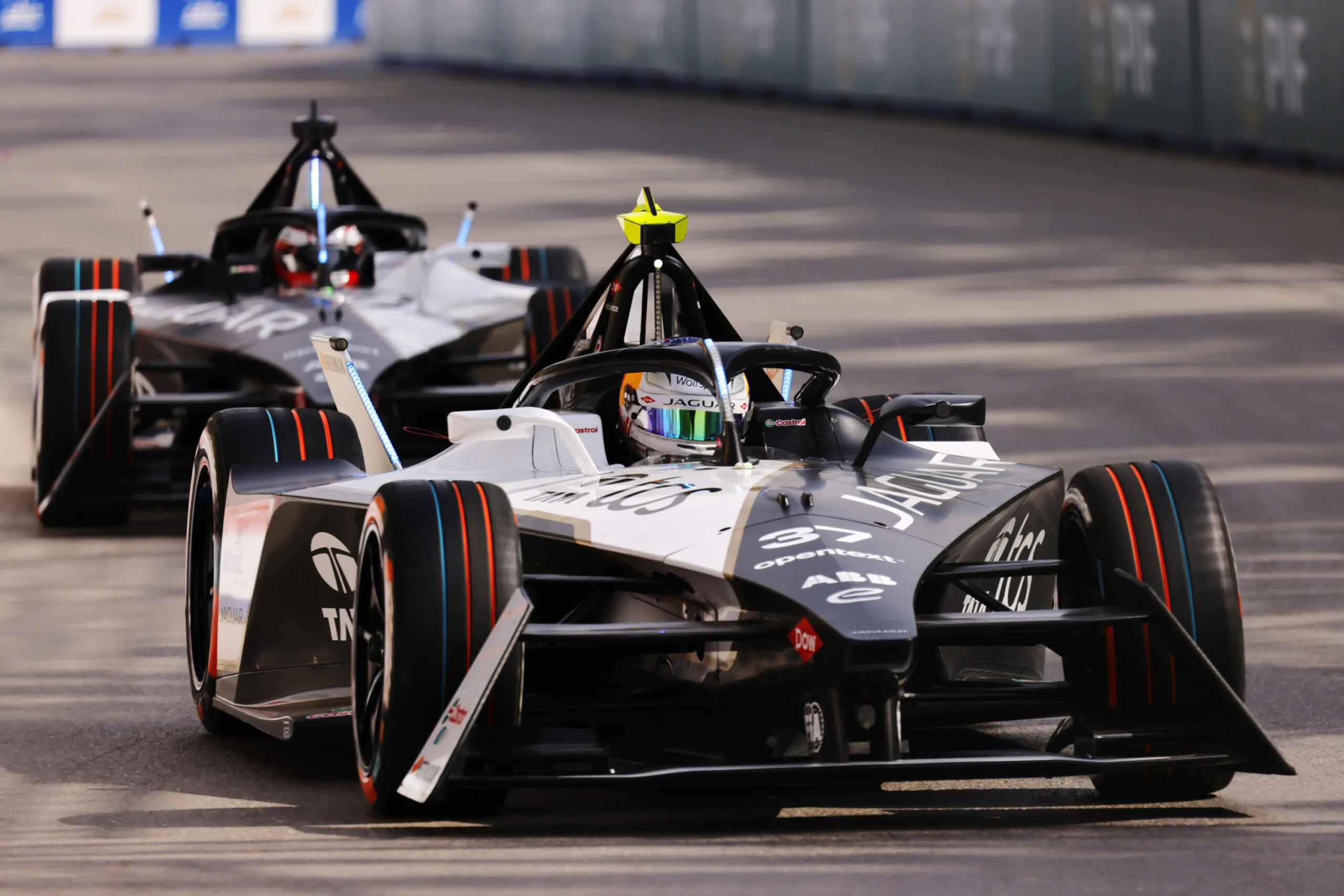 Mitch Evans en Nick Cassidy van Jaguar TCS Racing zijn positief aan de vooravond van de 2024 Sao Paulo E-Prix.