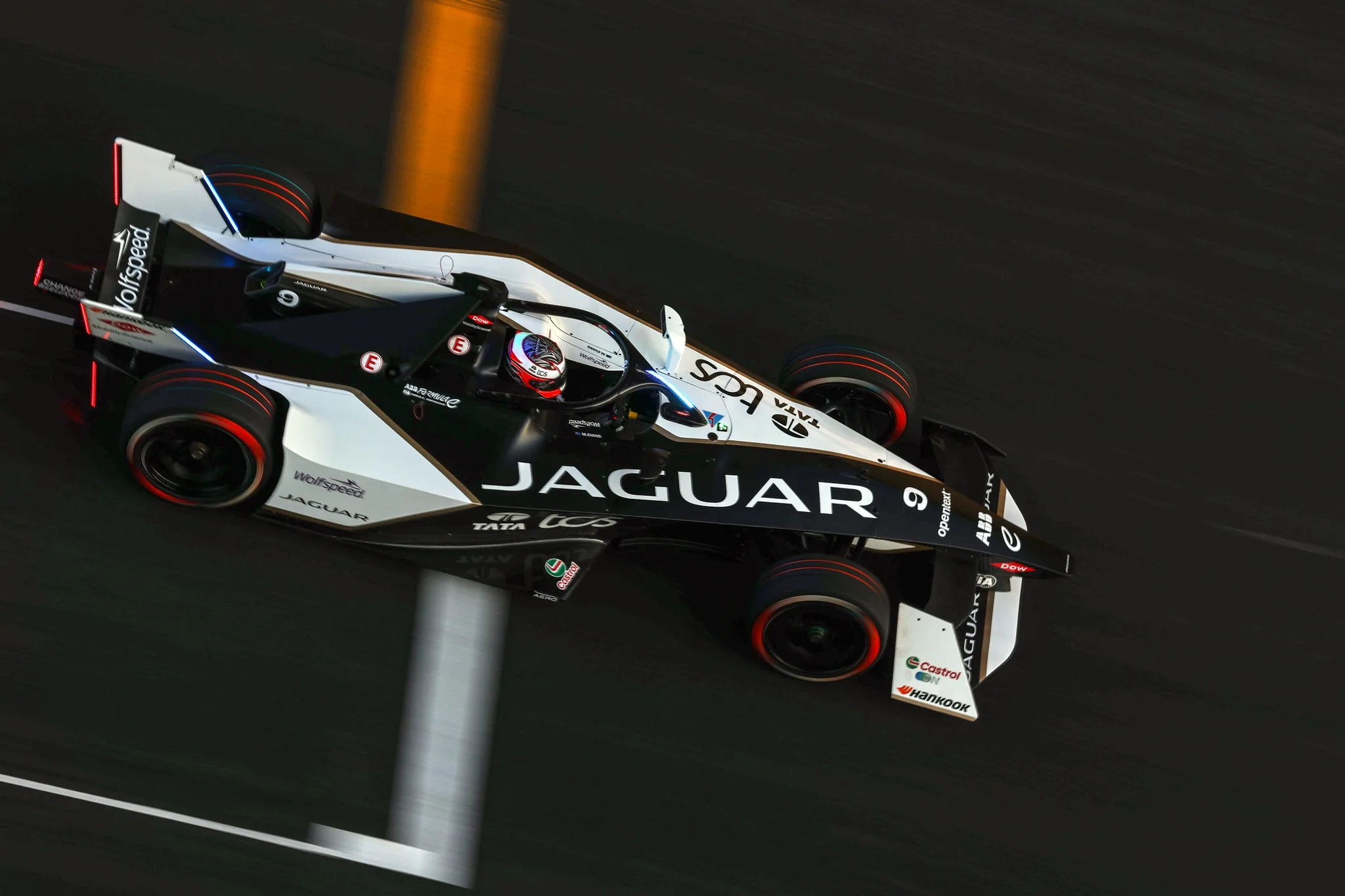 Mitch Evans (Jaguar) TCS Racing wint de 2024 Shanghai E-Prix