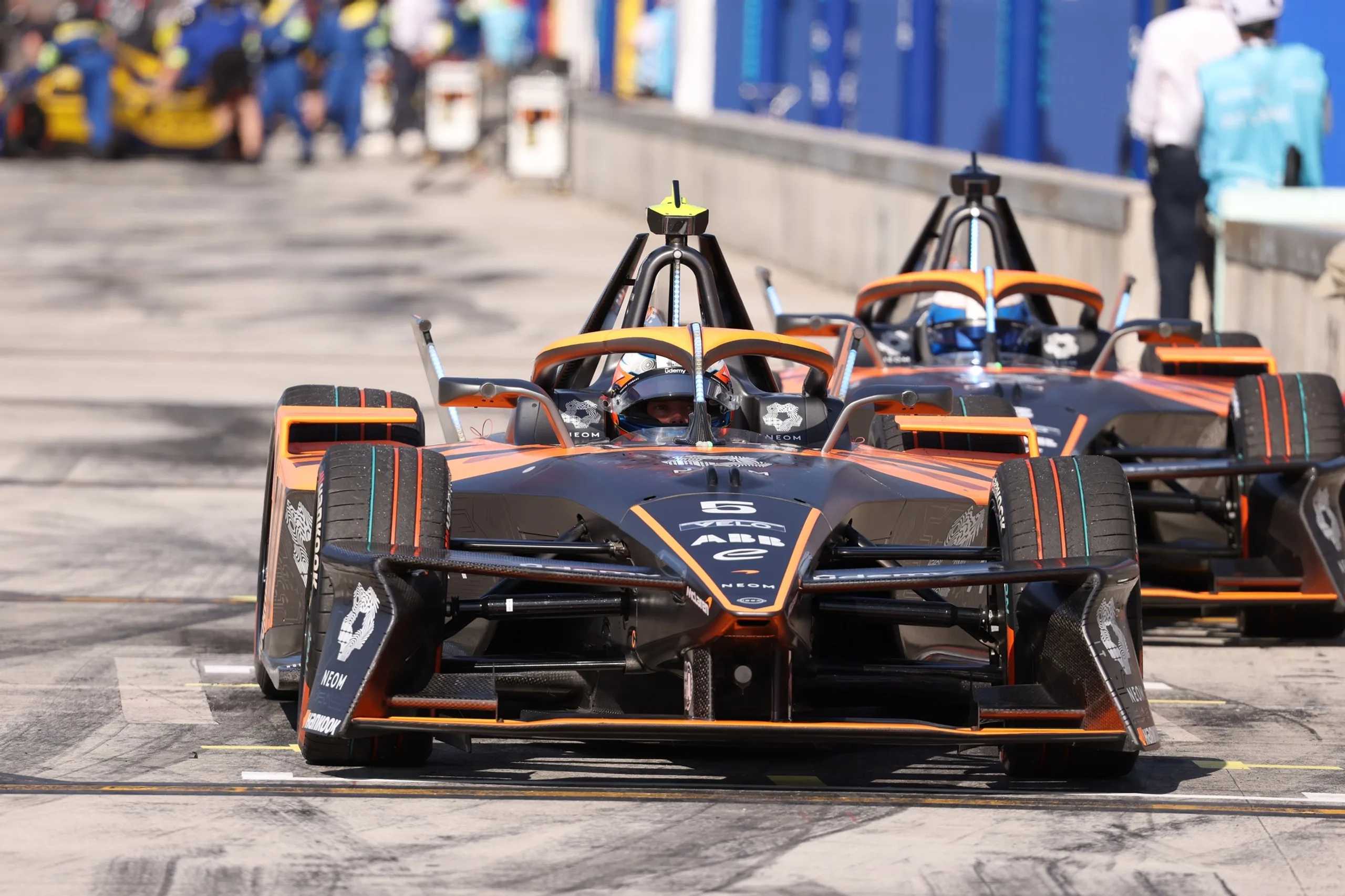 HOMESTEAD, FLORIDA - APRIL 11: Taylor Barnard of Great Britain driving the (5) NEOM McLaren Formula E Team Nissan e-4ORCE 05 in the Pitlane during Shakedown & Practice ahead of the Miami E-Prix, Round 5 of the 2025 FIA Formula E World Championship at Homestead-Miami Speedway on April 11, 2025 in Homestead, Florida. (Photo by Andrew Ferraro/LAT Images)