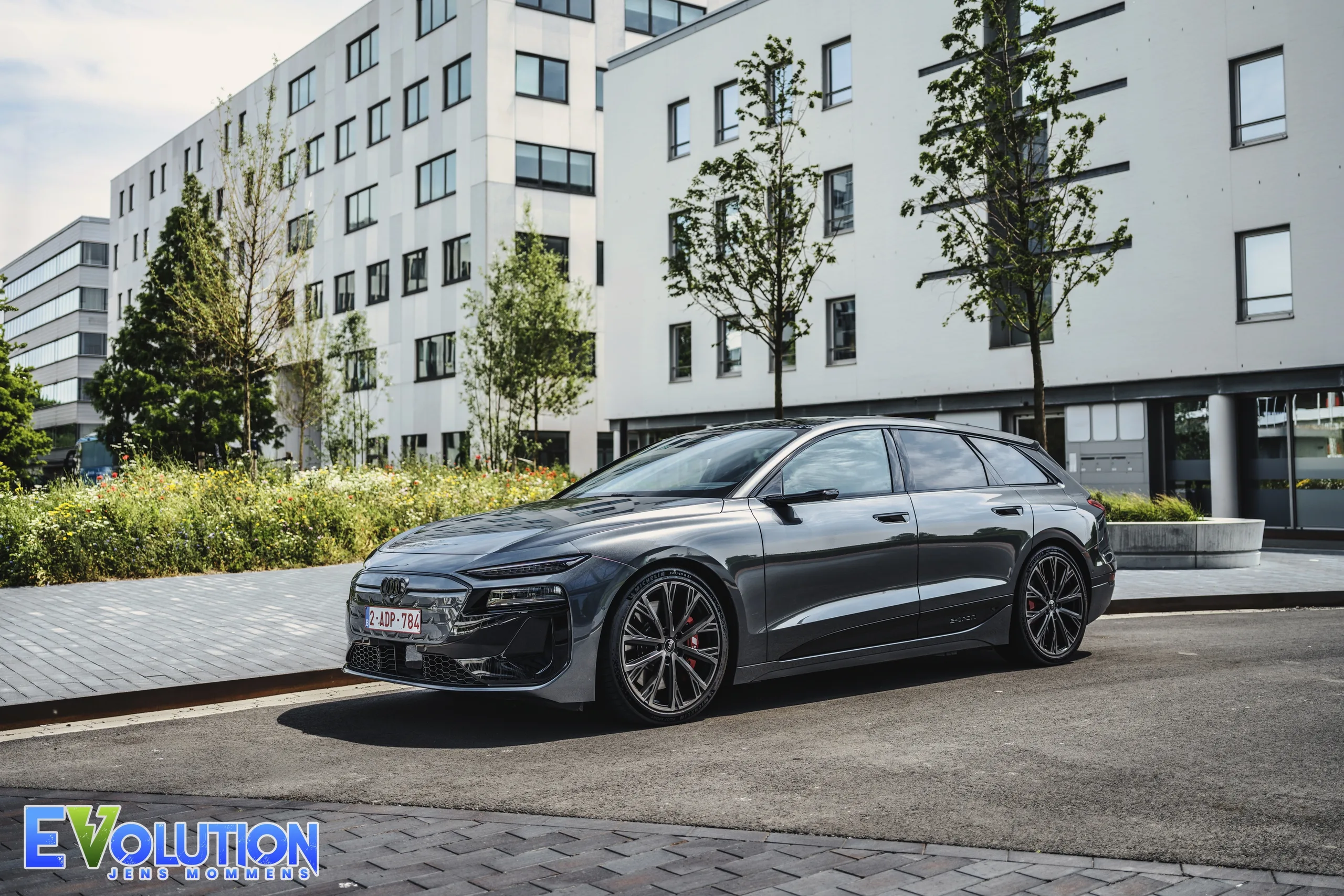Audi S6 Avant e-tron