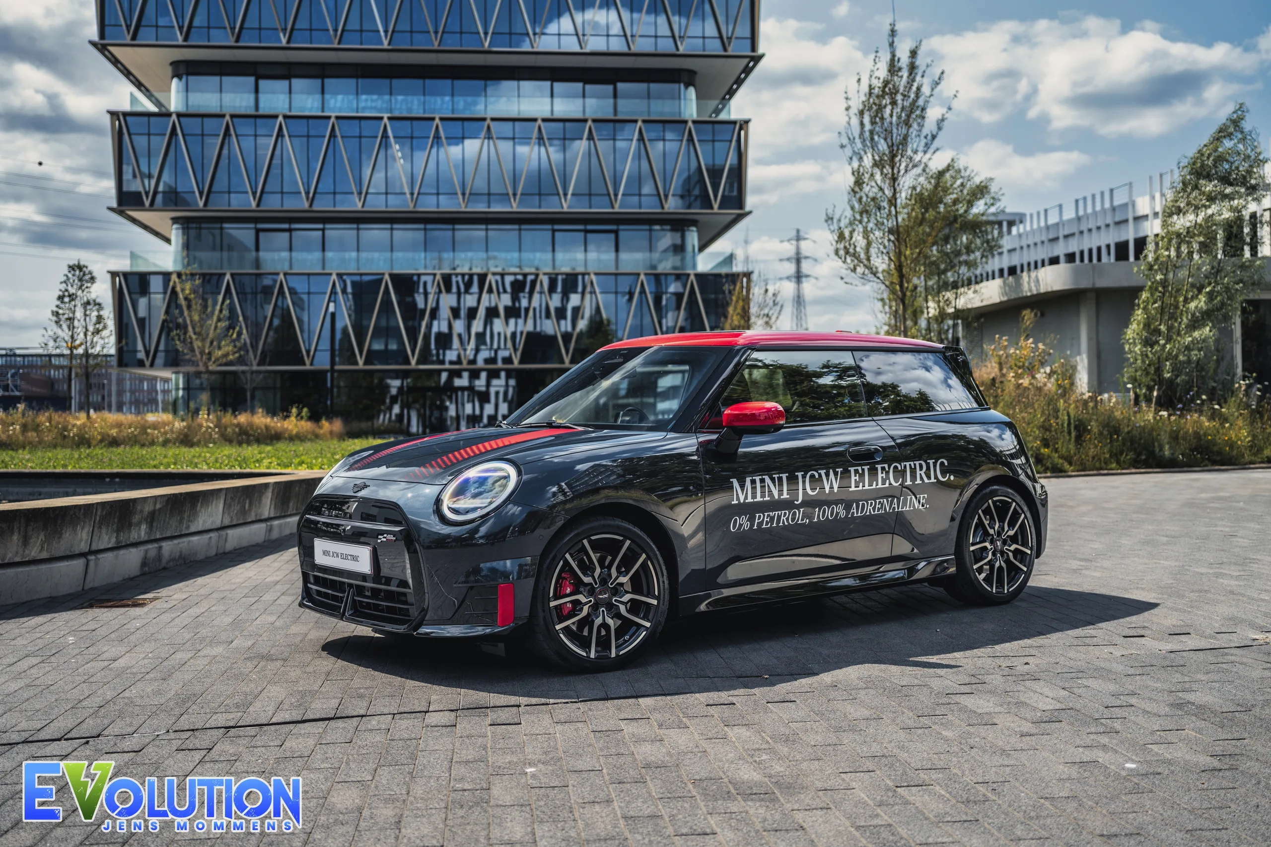 MINI John Cooper Works Electric