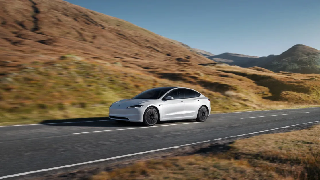 Onderweg met de Tesla Model 3 RWD (Standard)
