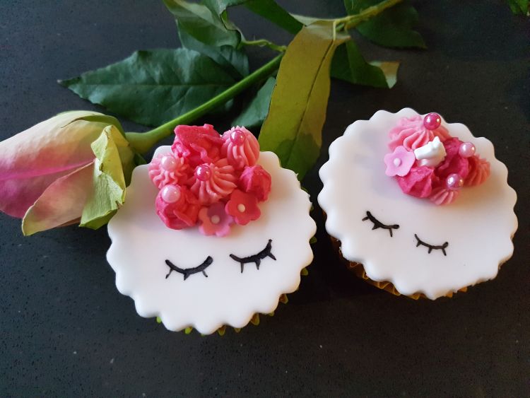 cupcakes unicorn roze