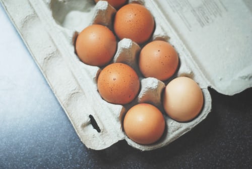 eieren in doos pannenkoeken