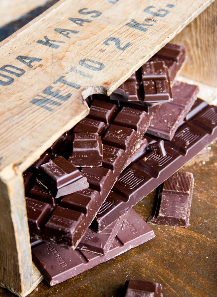chocolade verschillende repen: één van de basisingrediënten voor brownies.