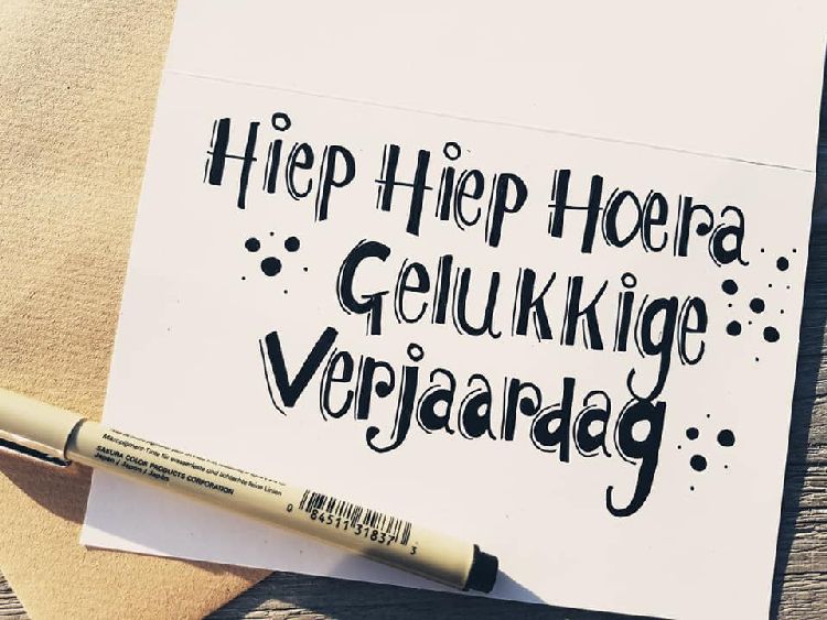 handletteren - verjaardagskaarten