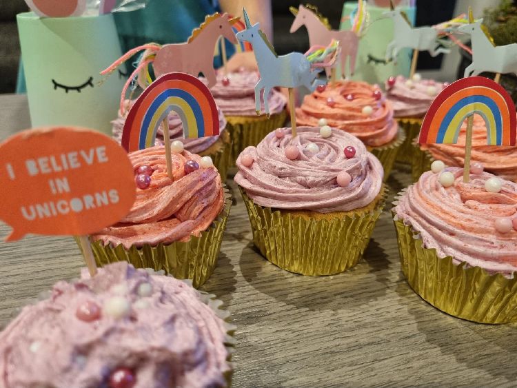 unicorn cupcakes