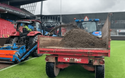 Aalborg Stadion: Her høvles plænen, alle haveejere drømmer om