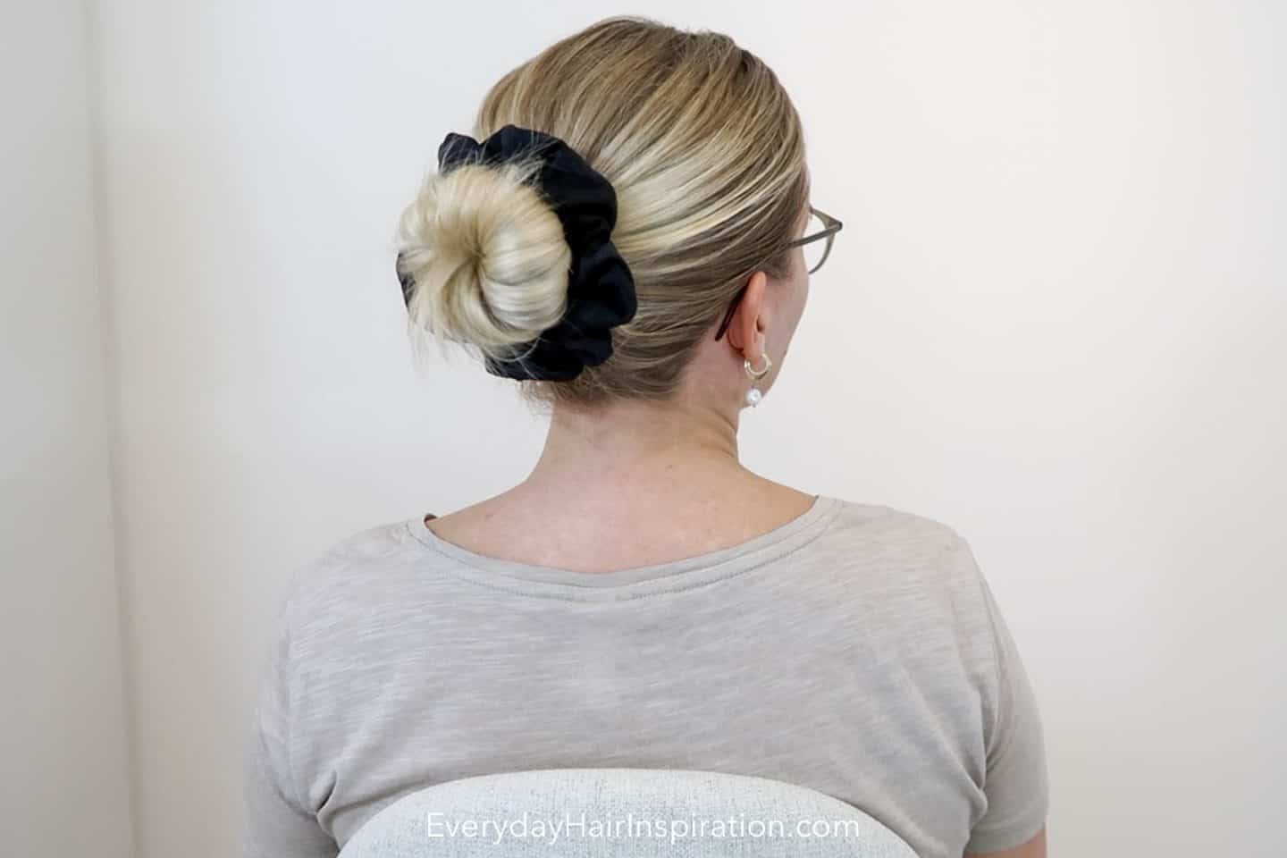 5 Ways to Do a Quick and Easy Hair Bun