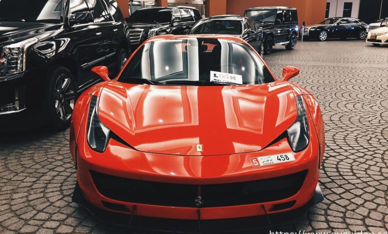 Ferrari SF90 VS-prototyp sågs stoltsera med sin galna bakvinge